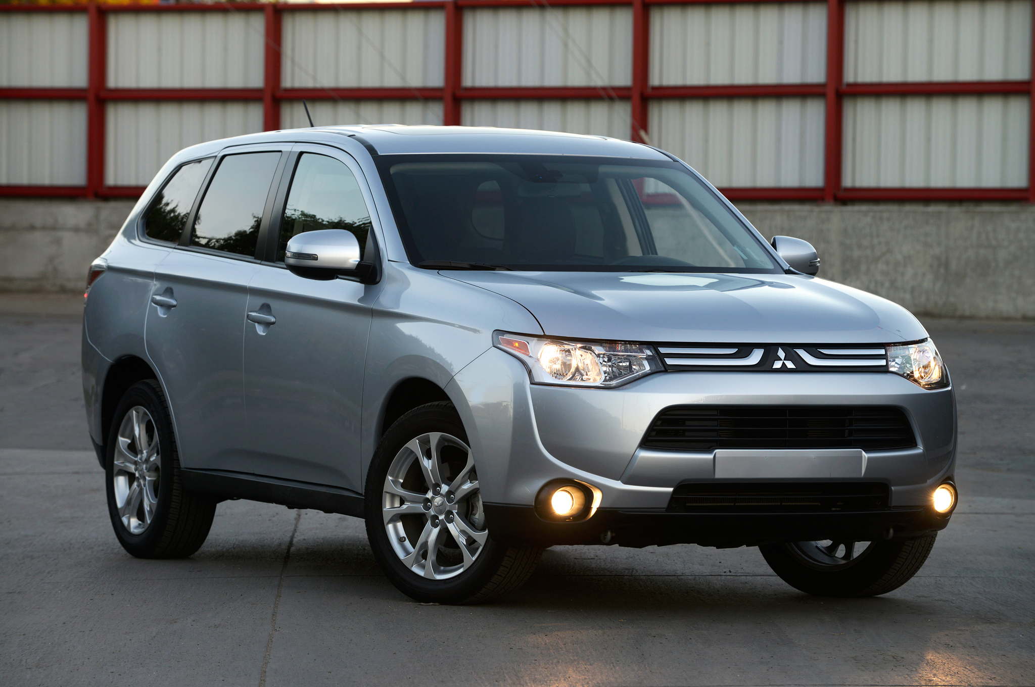 Mitsubishi outlander японский аналог