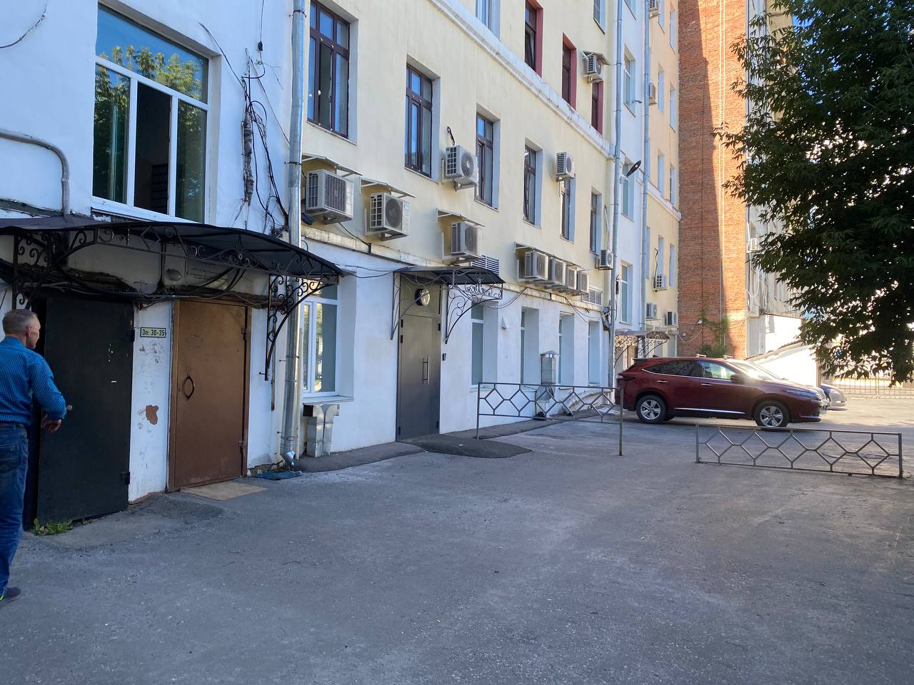 21 амурская, 28,омск. Здания хабаровска. 21 амурская 16 омск. 21 амурская, 28,омск. Ул амурская 28.