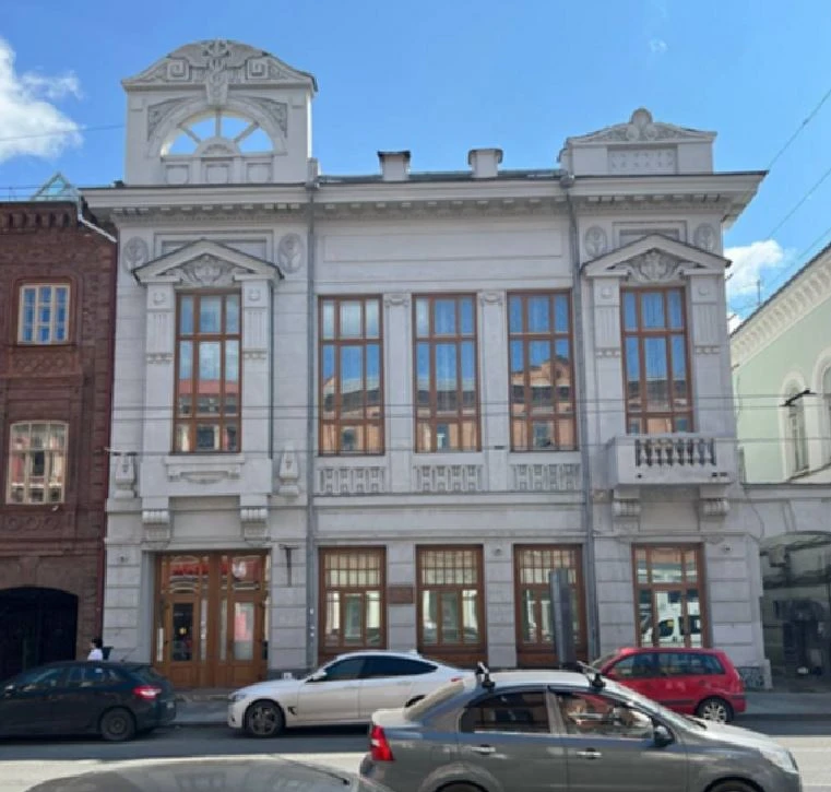 Продажа здания Управления сберкасс в центре Самары и коммерческих объектов  в Самарской области
